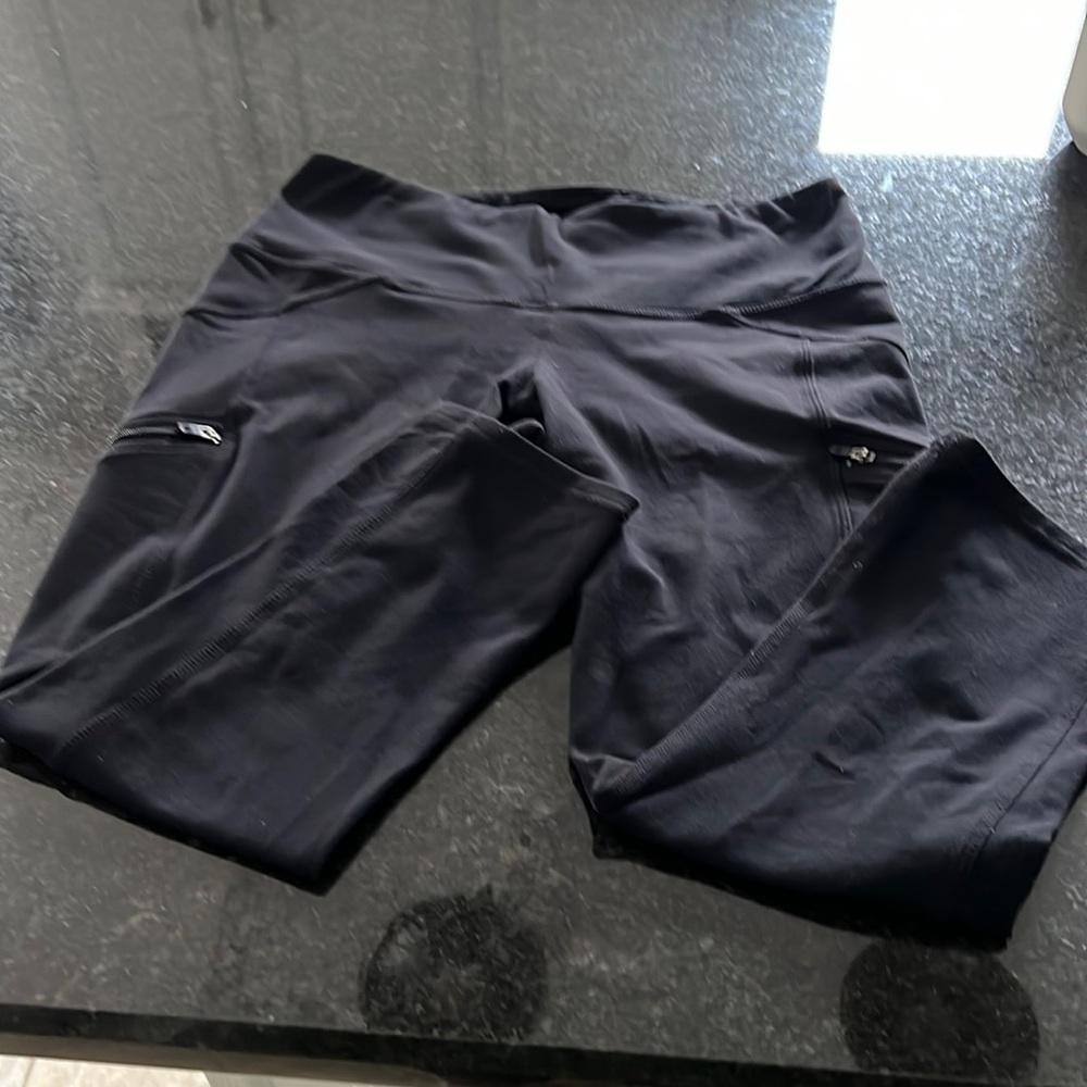 Athleta workout capri